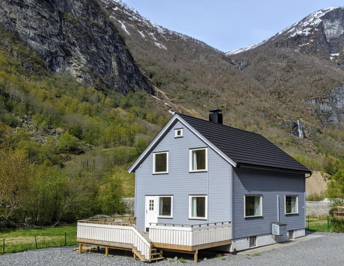 2 BR apt in quiet, beautiful Flåm valley Exterior foto